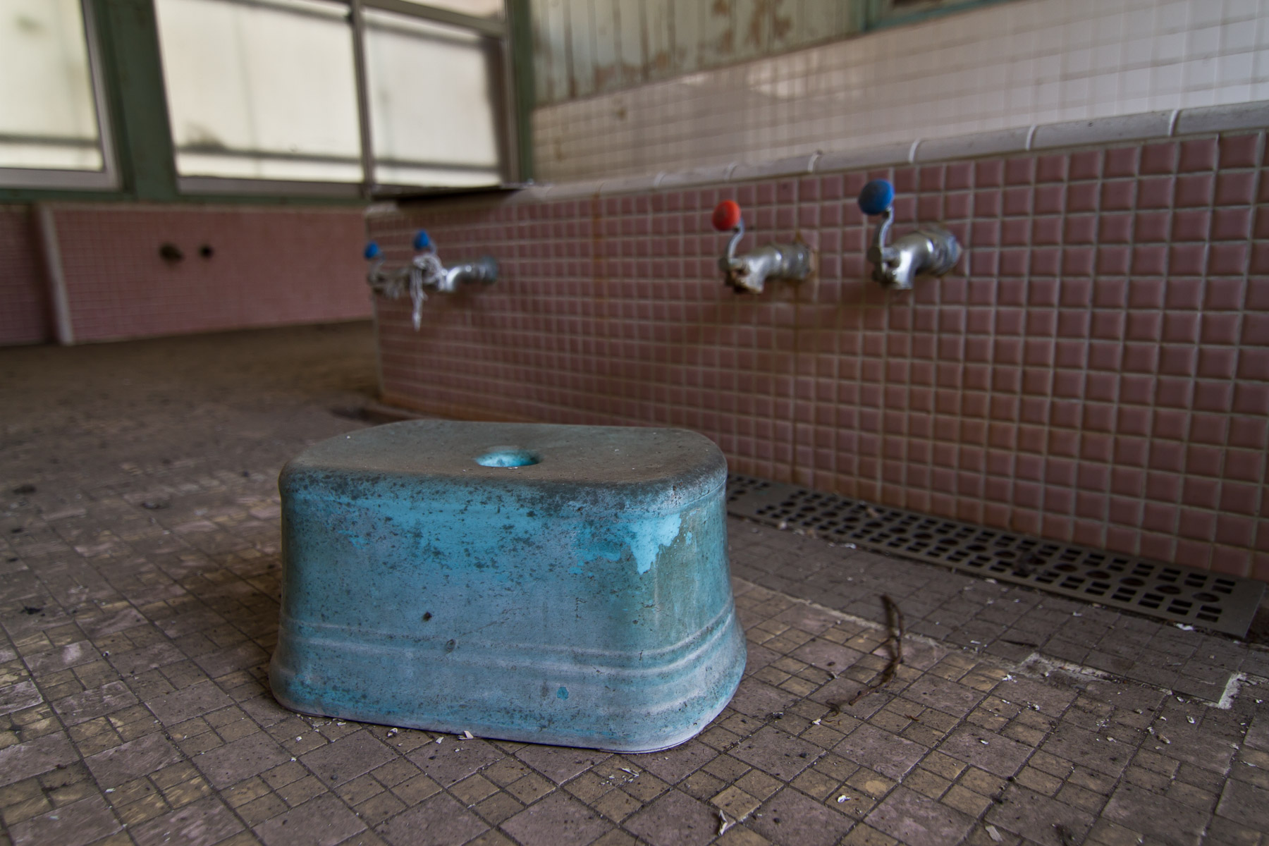 abandoned, haikyo, ruin, urban exploration, urbex