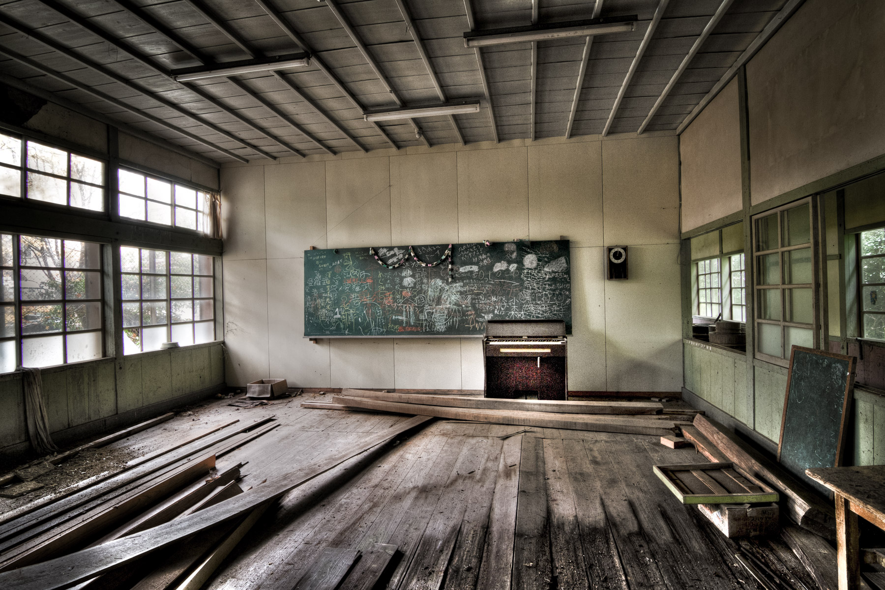 abandoned, haikyo, japan, japanese, ruin, school, shikoku, urban exploration, urbex