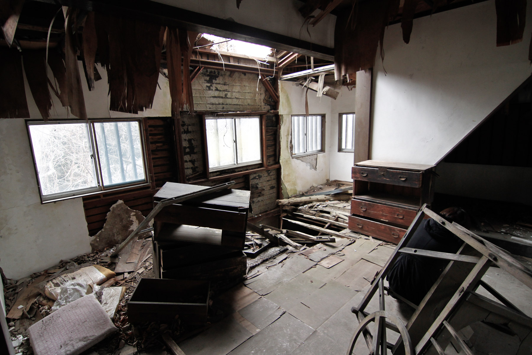 abandoned, haikyo, ruin, urban exploration, urbex