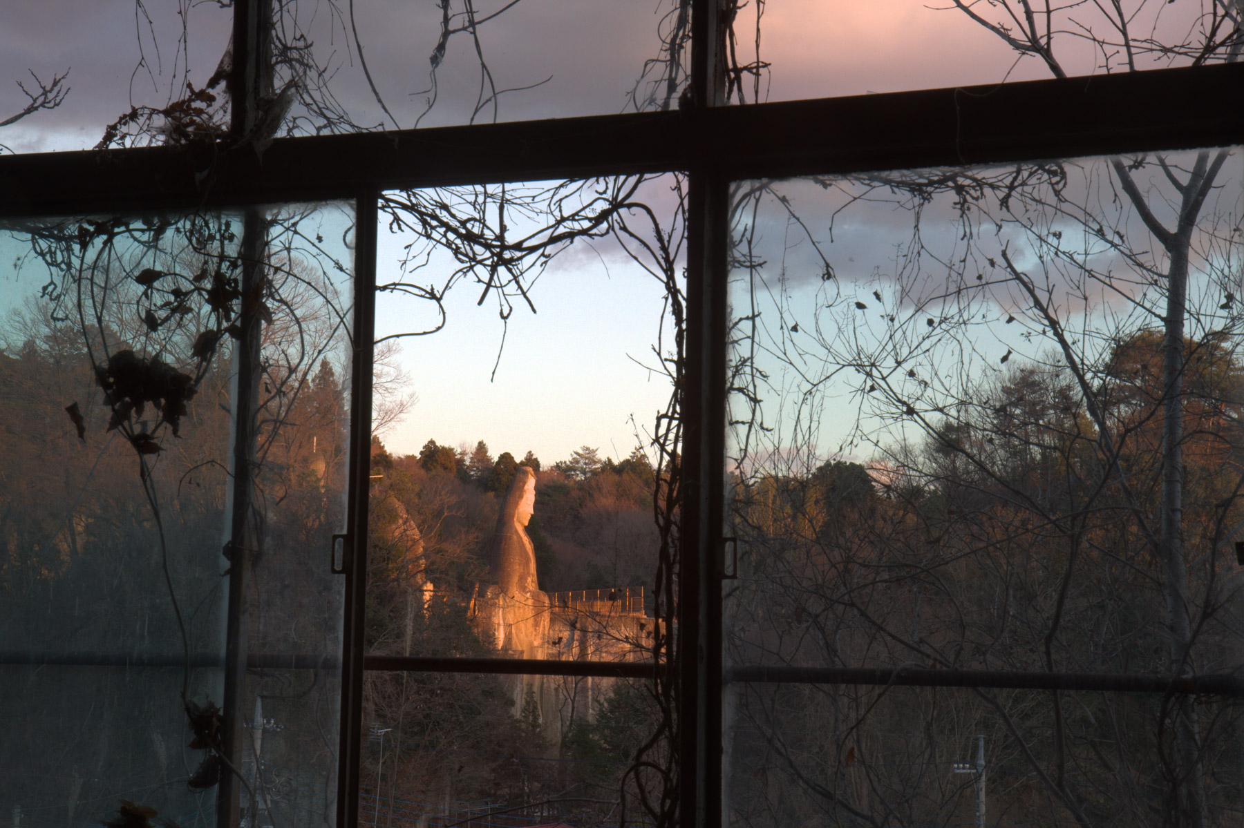 abandoned, haikyo, hotel, ruin, urban exploration, urbex