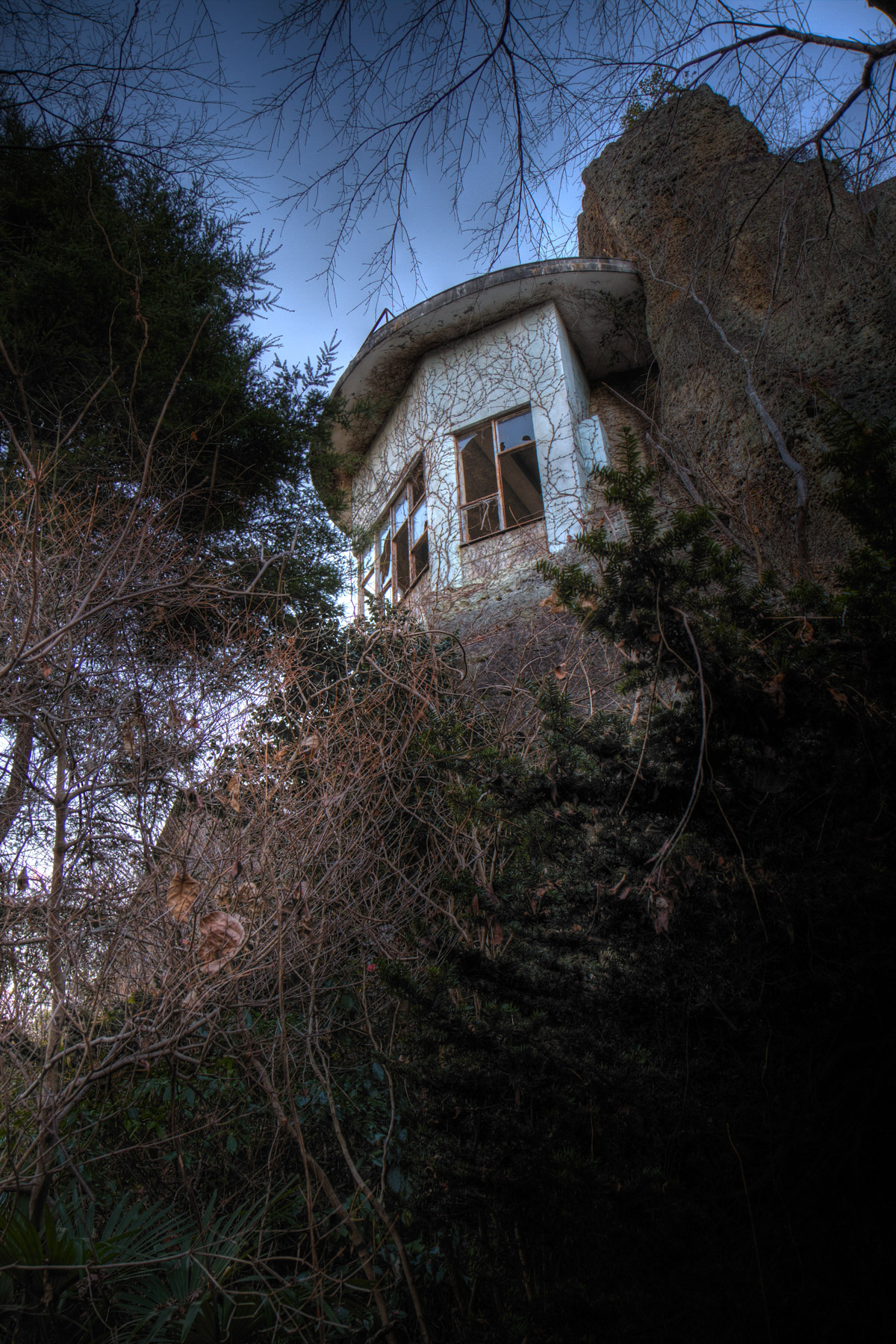 abandoned, haikyo, hotel, ruin, urban exploration, urbex
