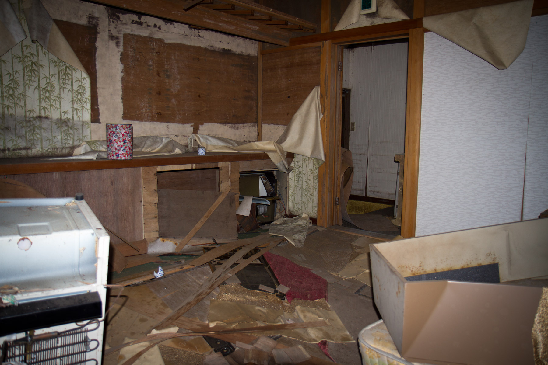 abandoned, haikyo, ruin, urban exploration, urbex