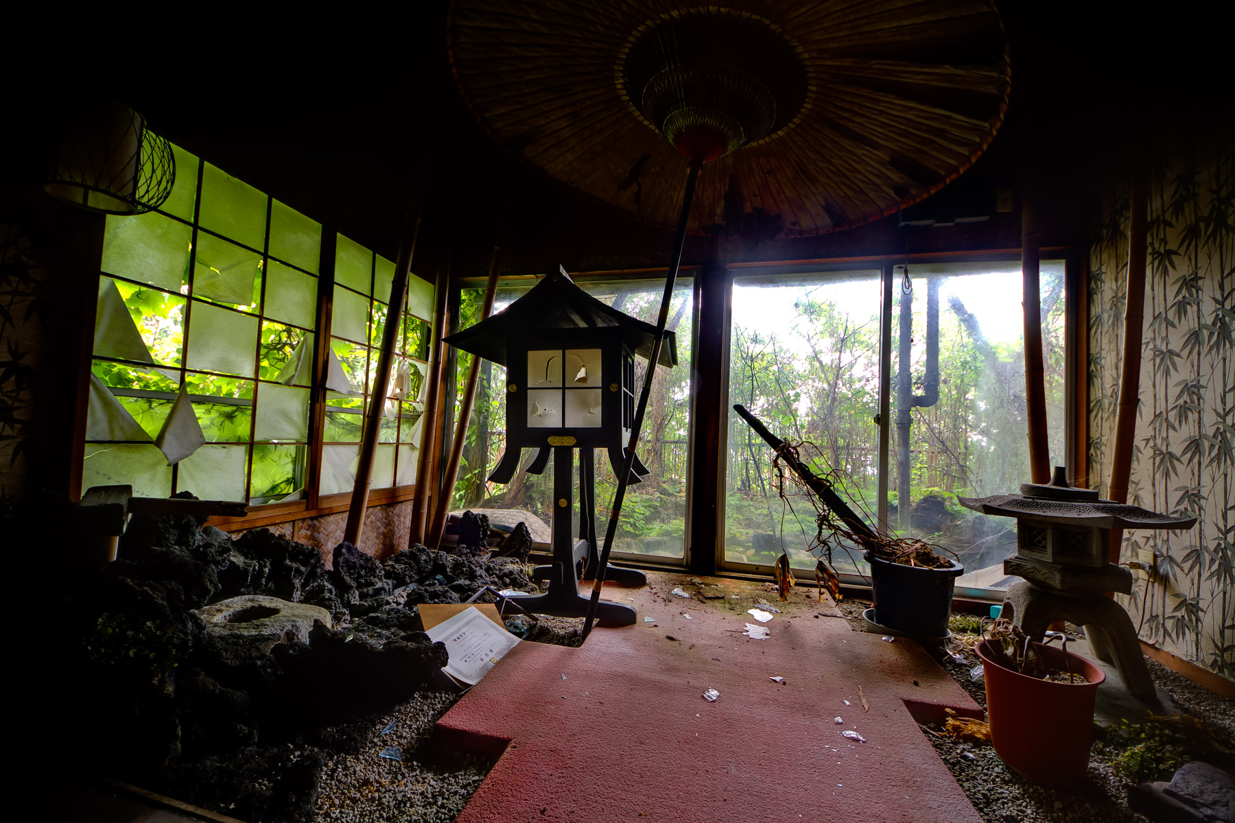 abandoned, chiba, haikyo, japan, japanese, kanto, love-hotel, ruin, sex-industry, urban exploration, urbex