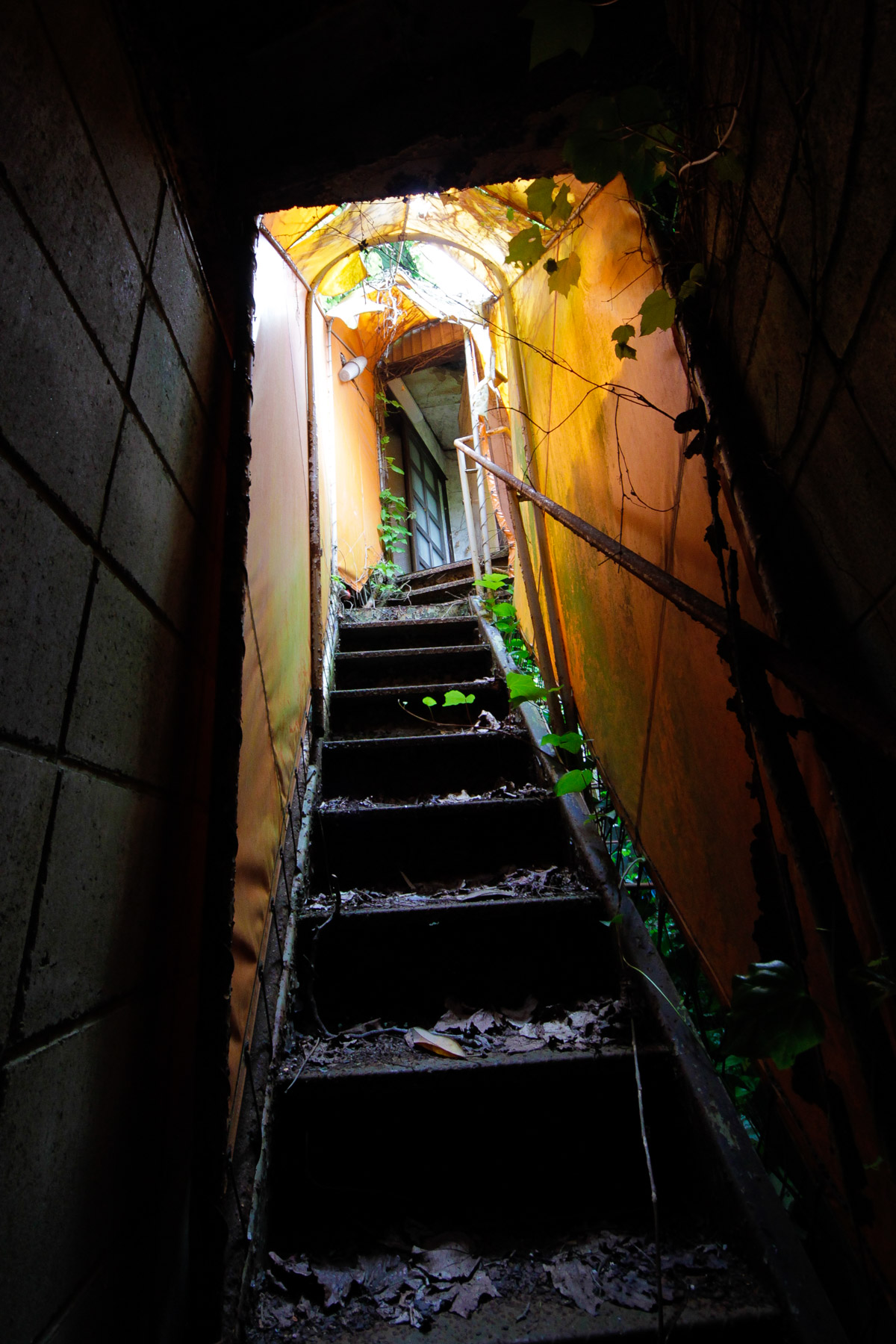 abandoned, chiba, haikyo, japan, japanese, kanto, love-hotel, ruin, sex-industry, urban exploration, urbex