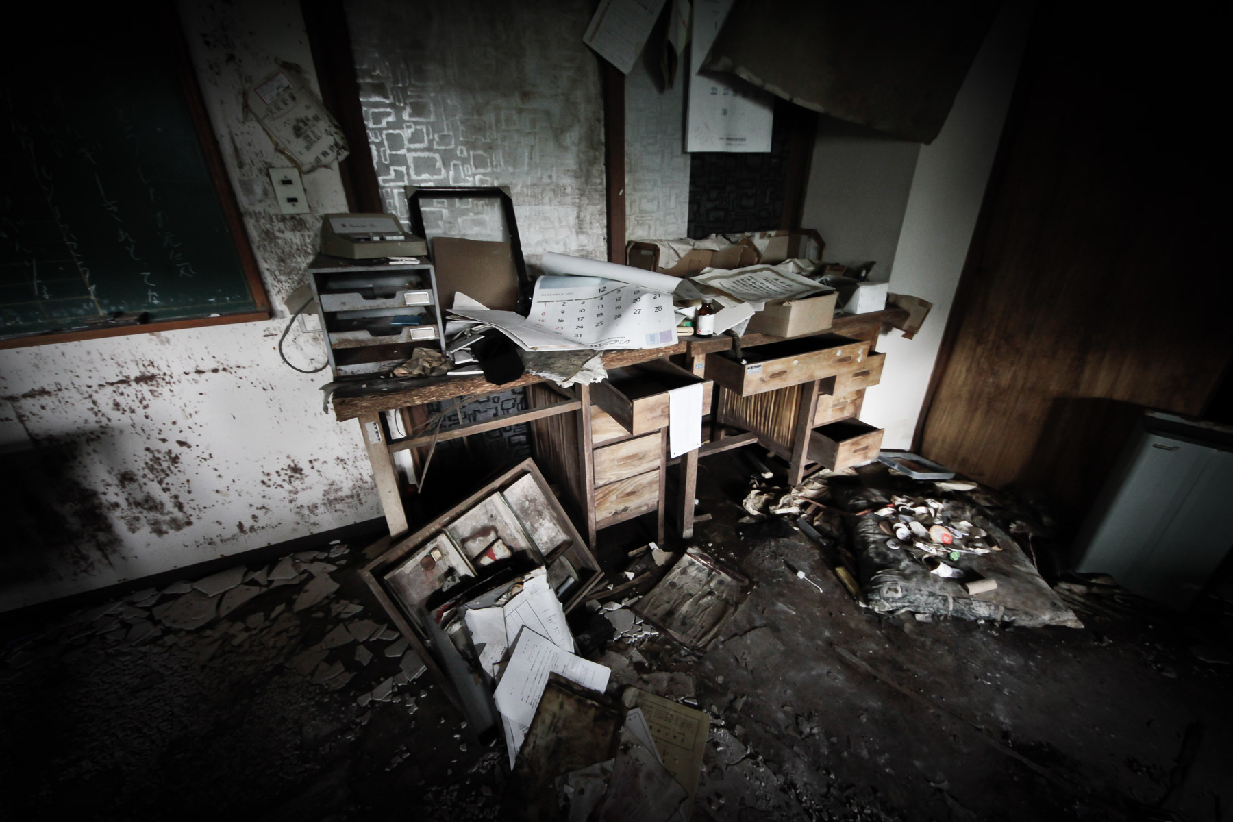 abandoned, haikyo, house, ruin, urban exploration, urbex