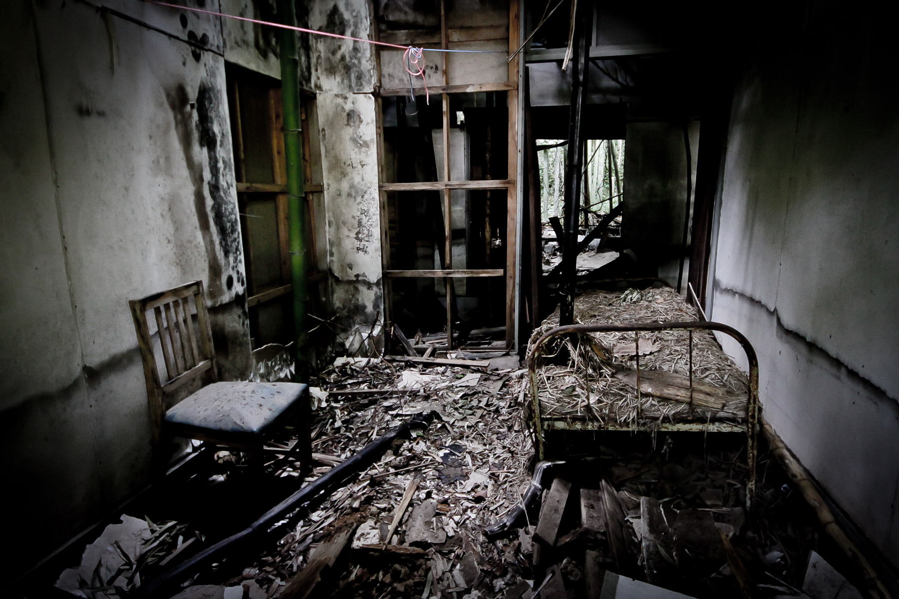 abandoned, haikyo, hospital, ruin, urban exploration, urbex