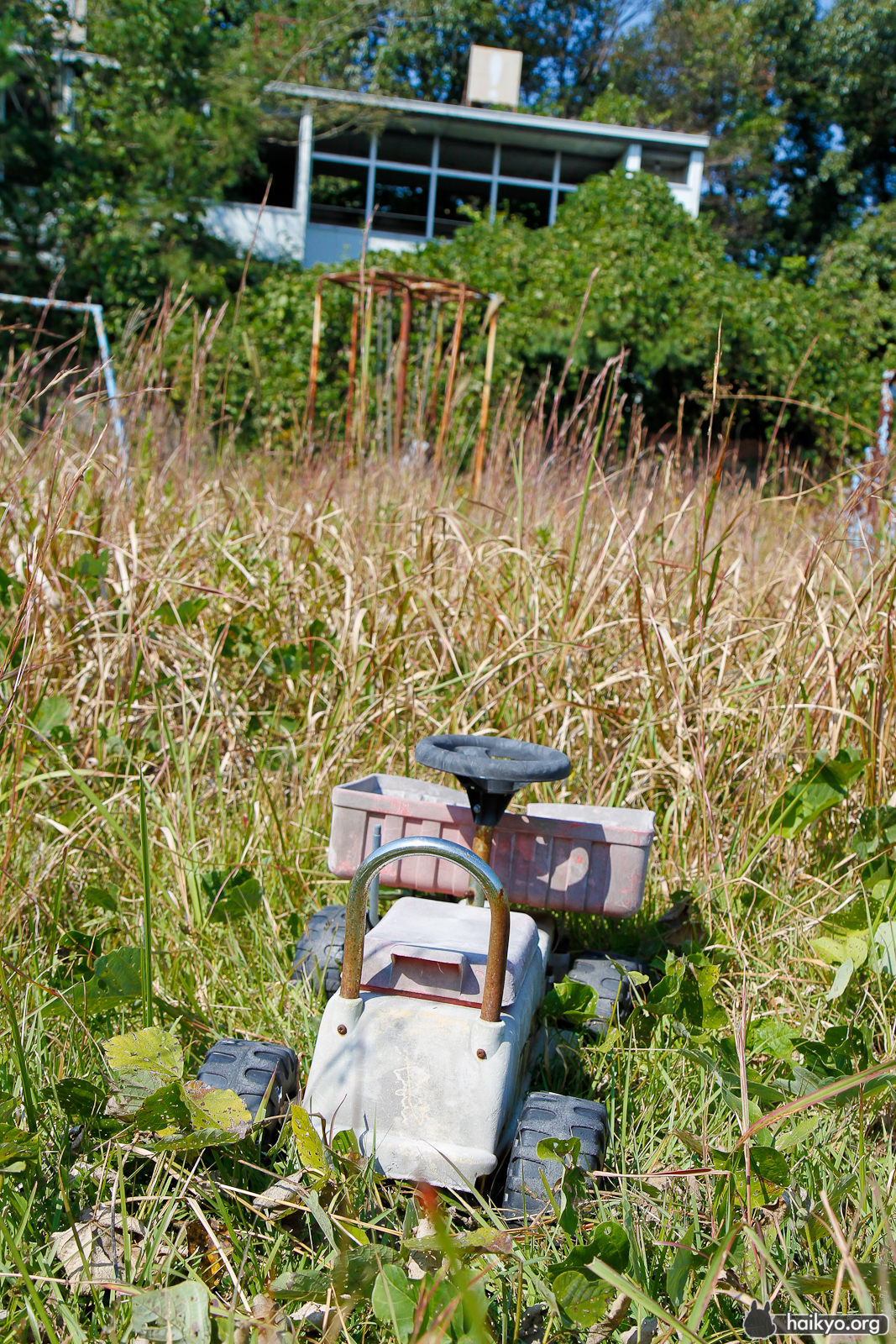 Chongryon School - Toy