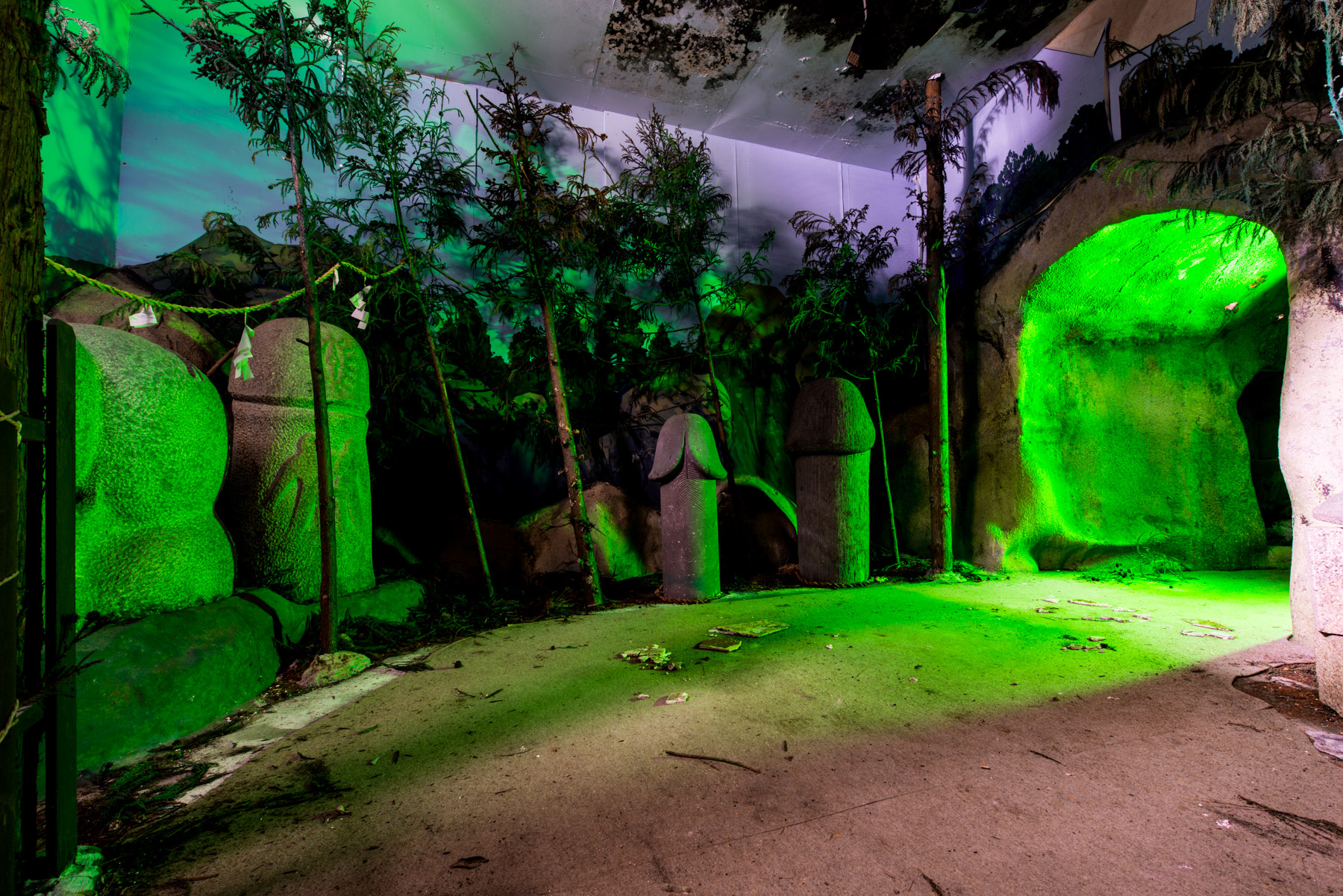 abandoned, chugoku, haikyo, japan, japanese, museum, ruin, urban exploration, urbex, yamaguchi