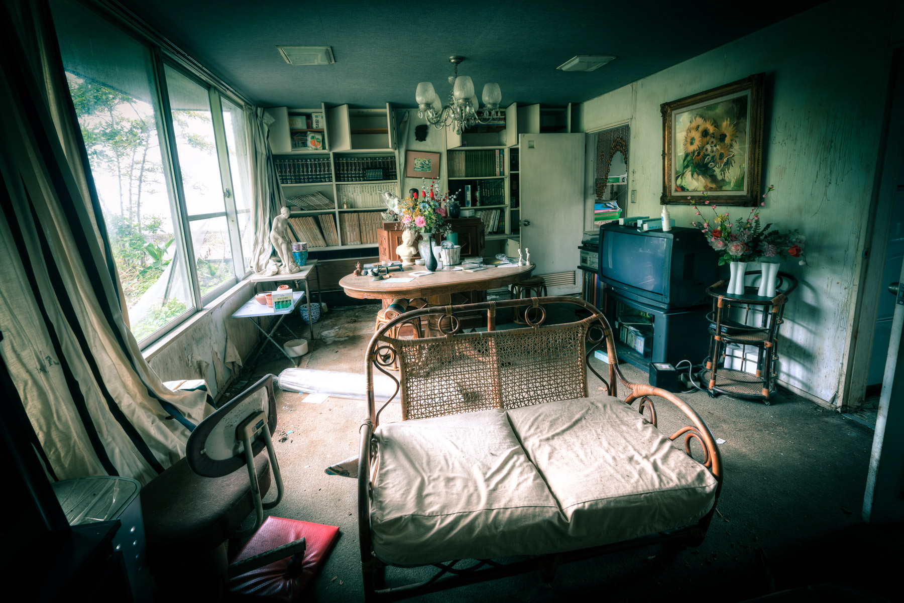 abandoned, haikyo, ruin, urban exploration, urbex