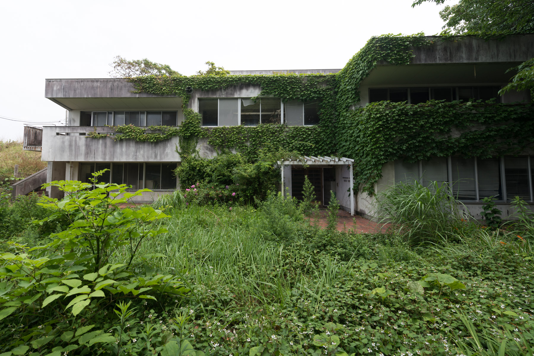 abandoned, haikyo, ruin, urban exploration, urbex