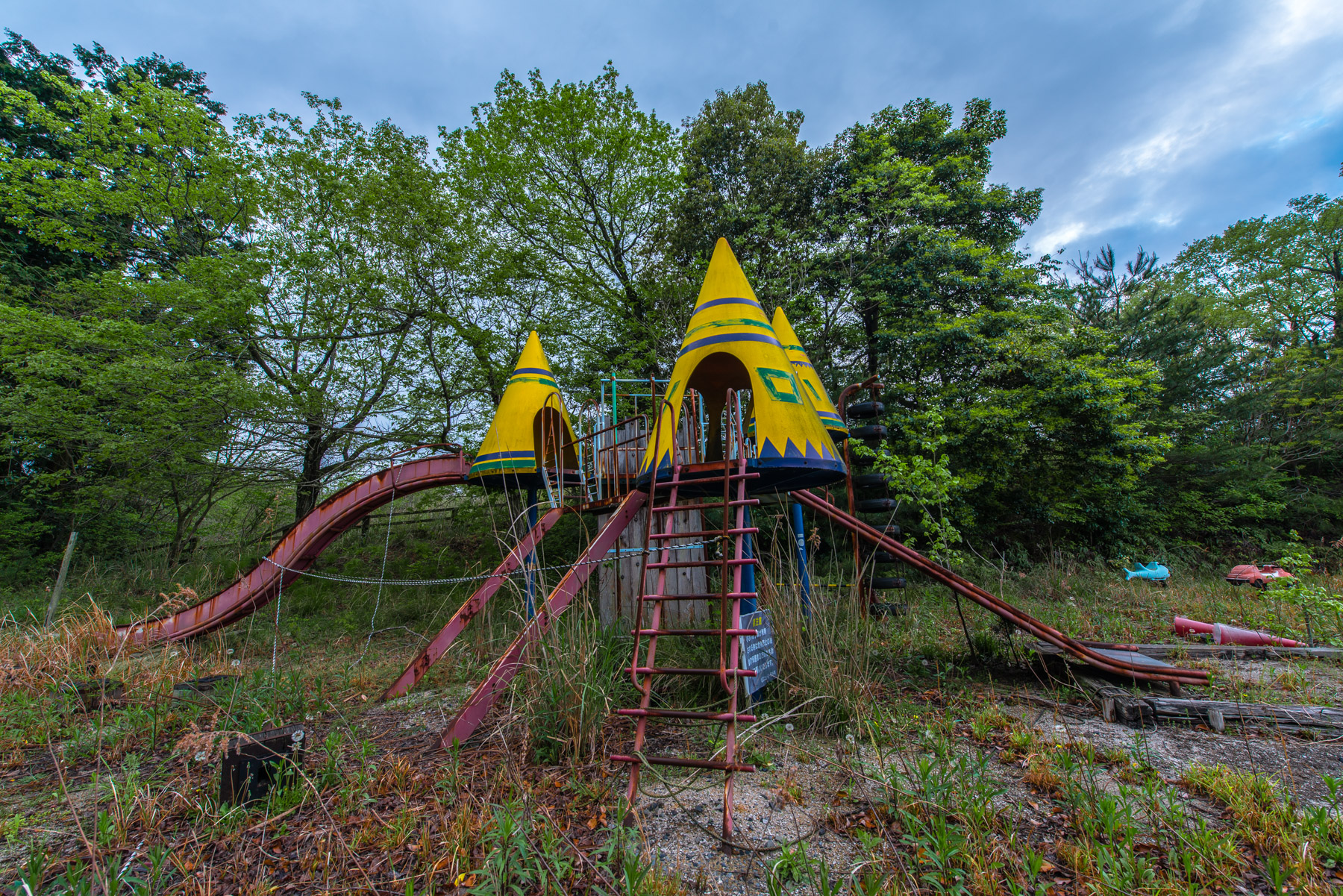 abandoned, amusement-park, attraction-park, chugoku, haikyo, japan, japanese, ruin, theme-park, urban exploration, urbex, yamaguchi