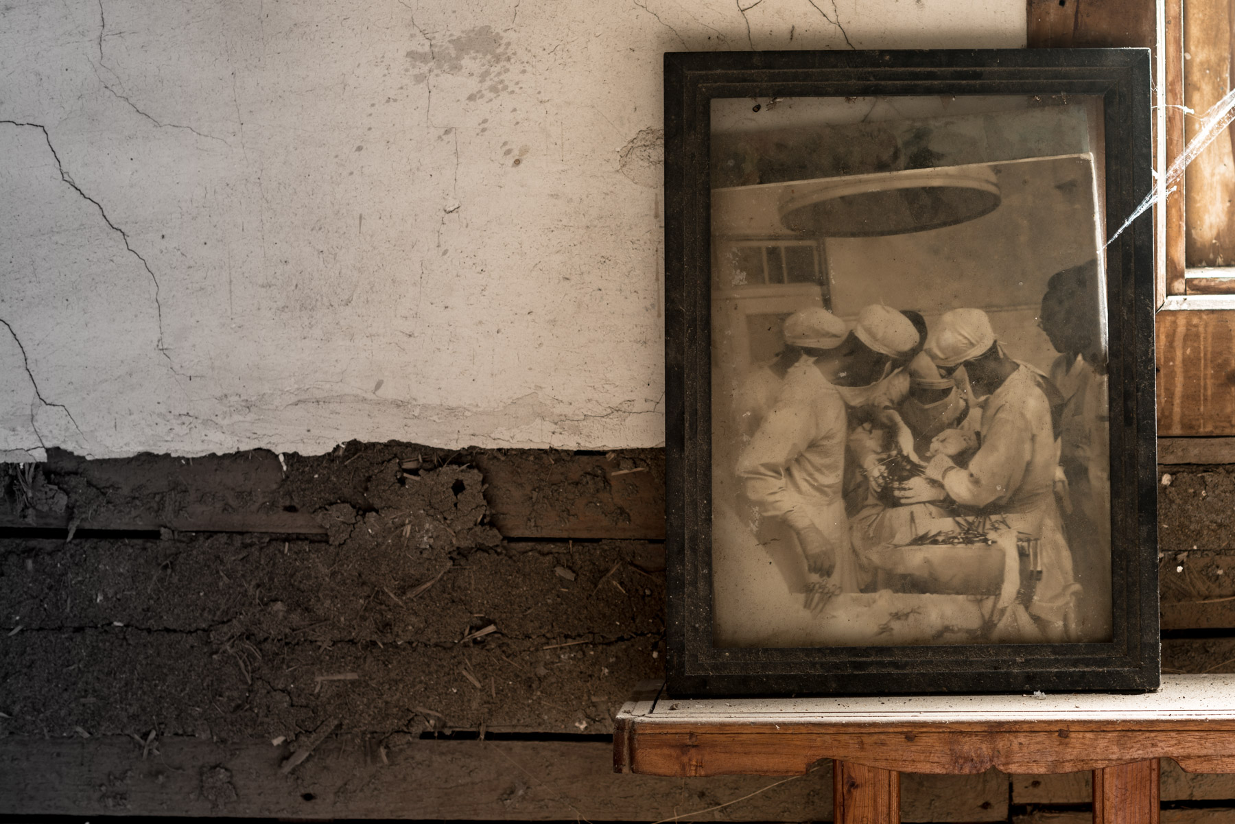 abandoned, haikyo, hospital, ruin, urban exploration, urbex