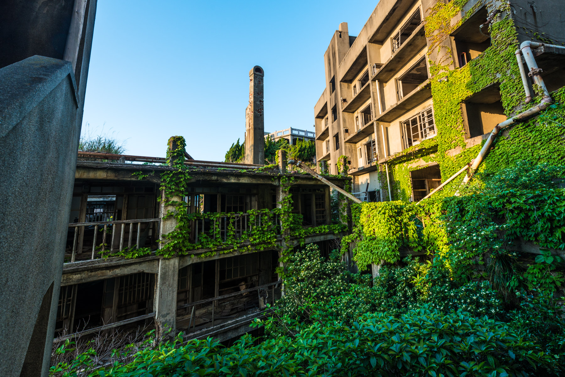 abandoned, apartment, gunkanjima, haikyo, japan, japanese, kyushu, nagasaki, ruin, urban exploration, urbex