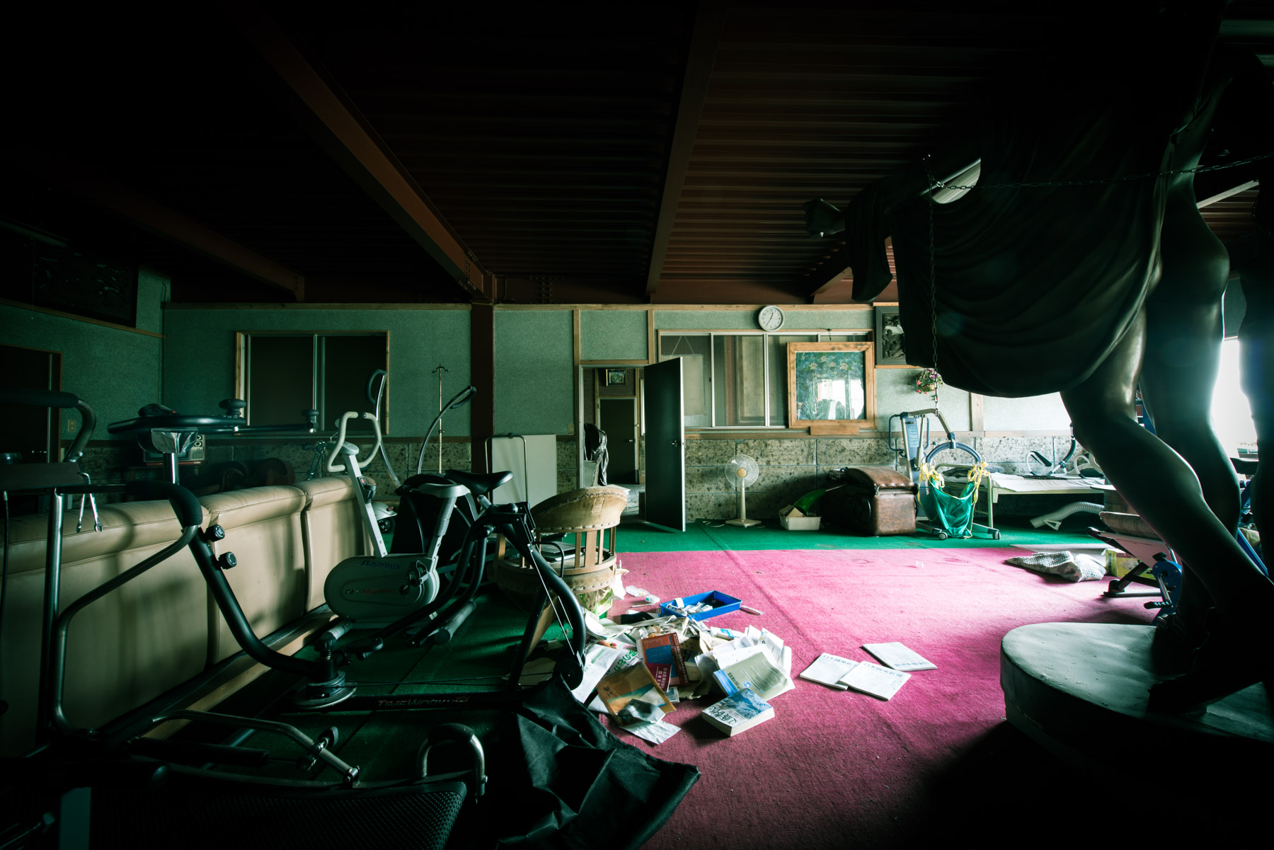 abandoned, haikyo, hospital, ruin, urban exploration, urbex