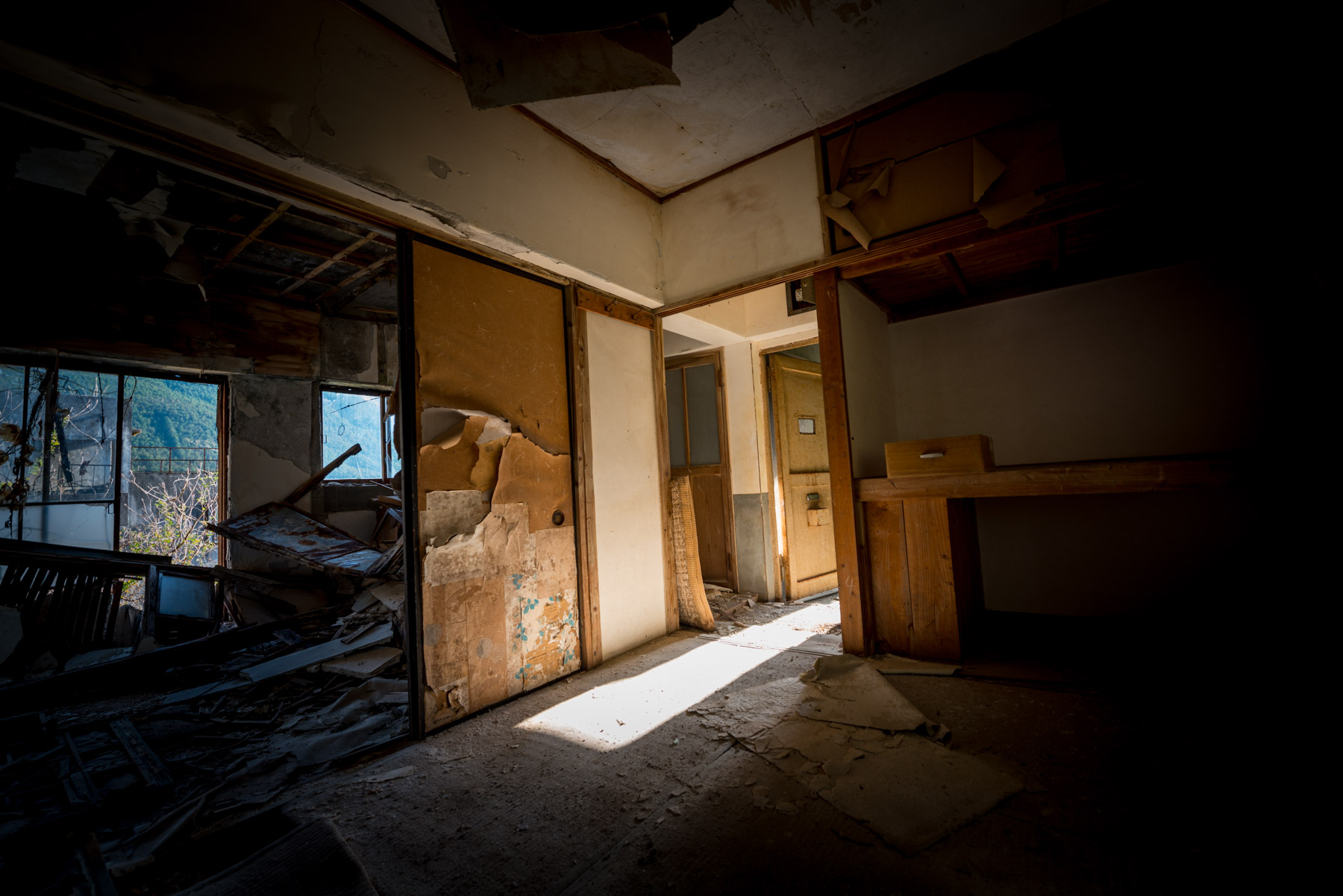 abandoned, haikyo, ruin, urban exploration, urbex