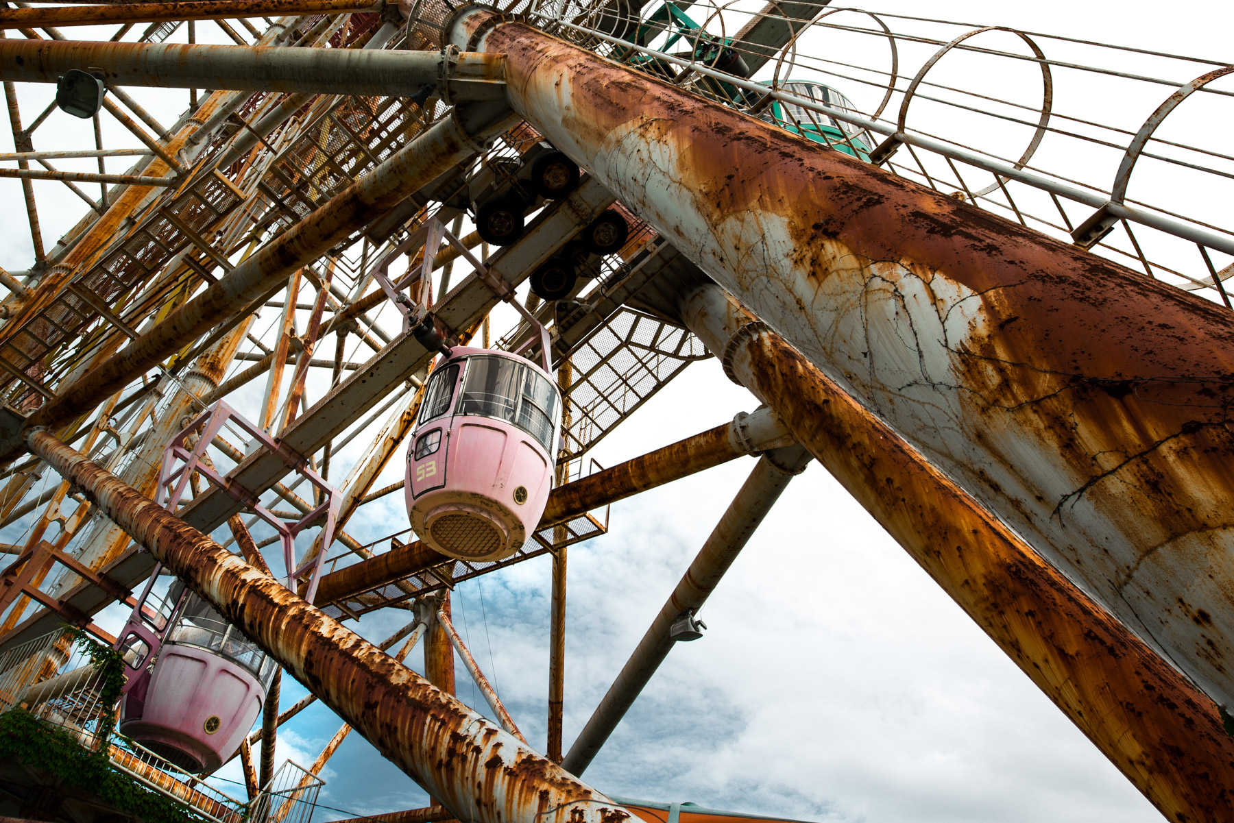 abandoned, amusement-park, attraction-park, haikyo, japan, japanese, kansai, ruin, shiga, theme-park, urban exploration, urbex