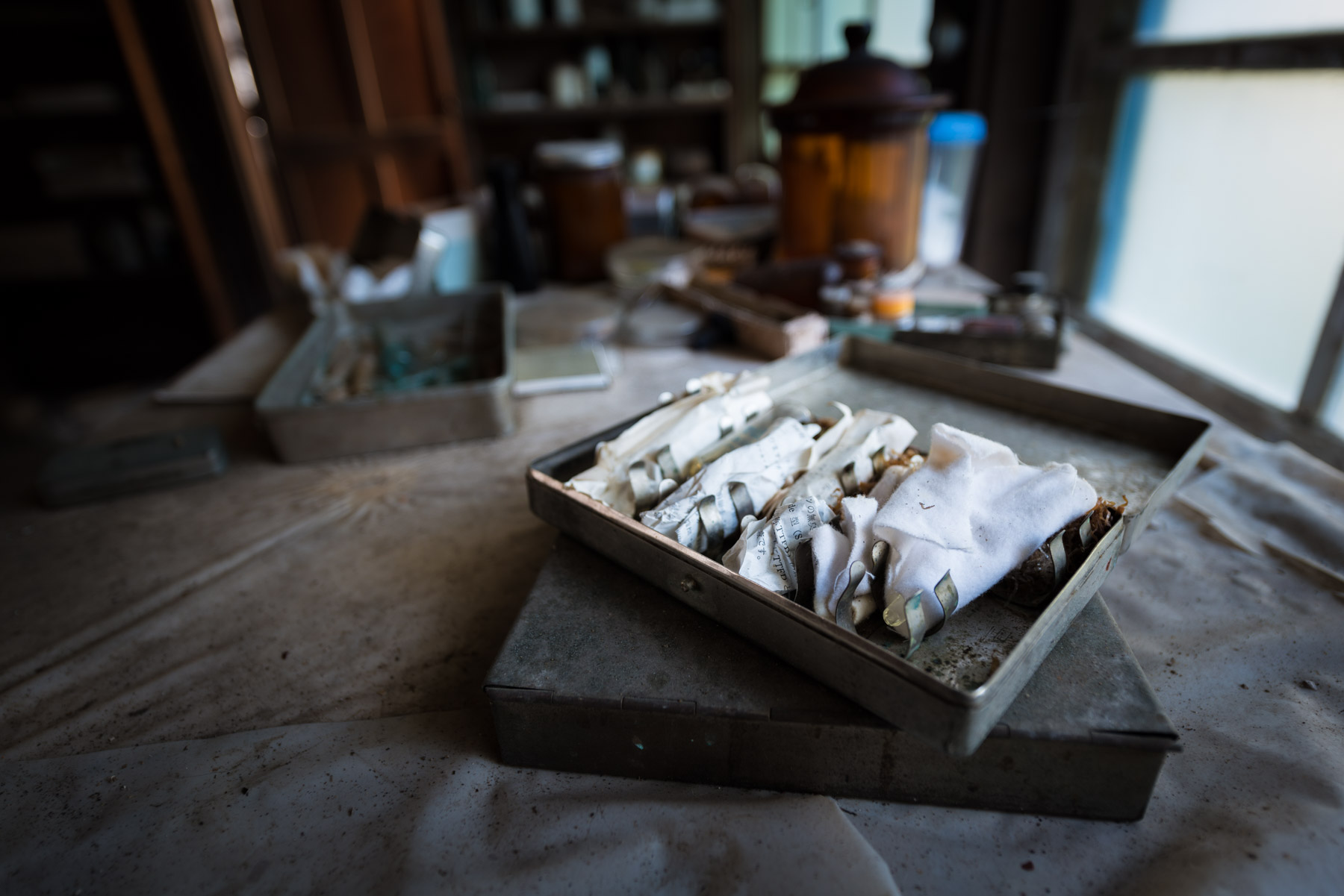 abandoned, haikyo, hospital, ruin, urban exploration, urbex