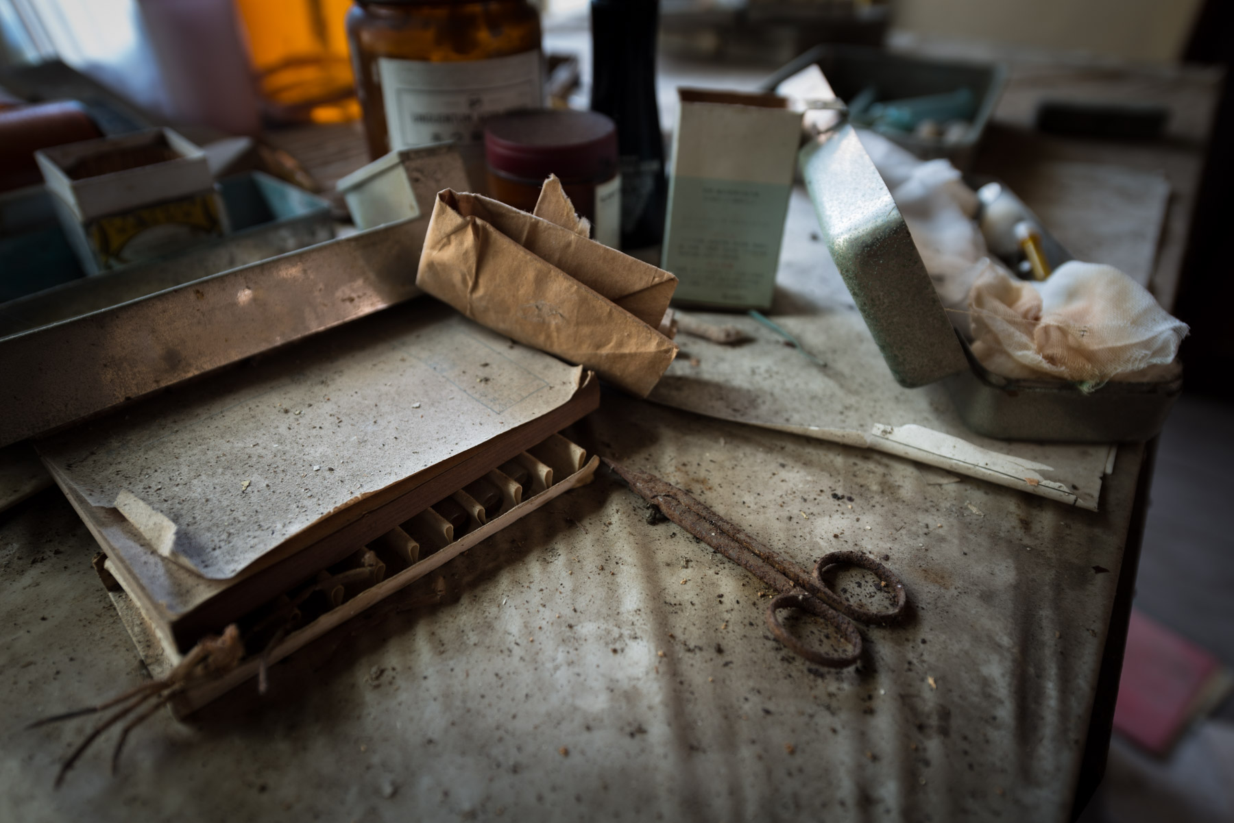 abandoned, haikyo, hospital, ruin, urban exploration, urbex