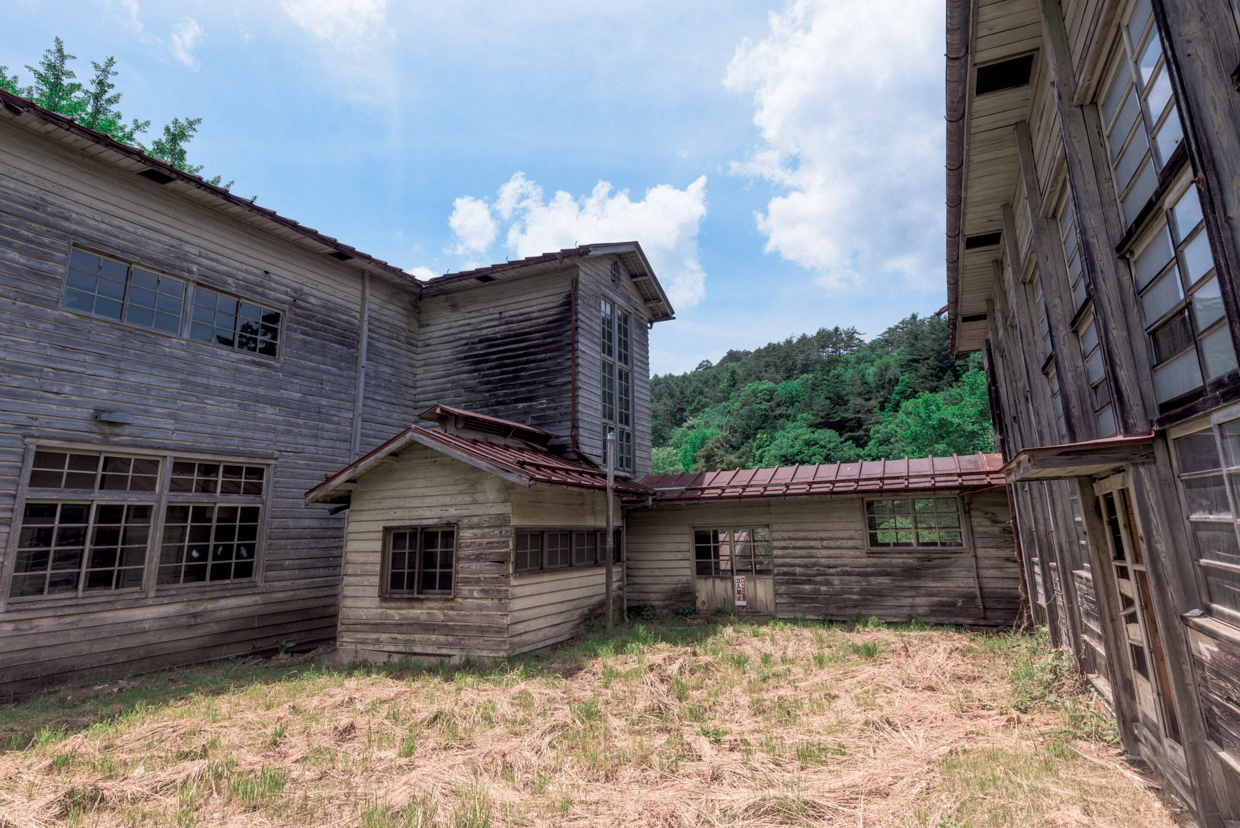 abandoned, haikyo, ruin, school, urban exploration, urbex