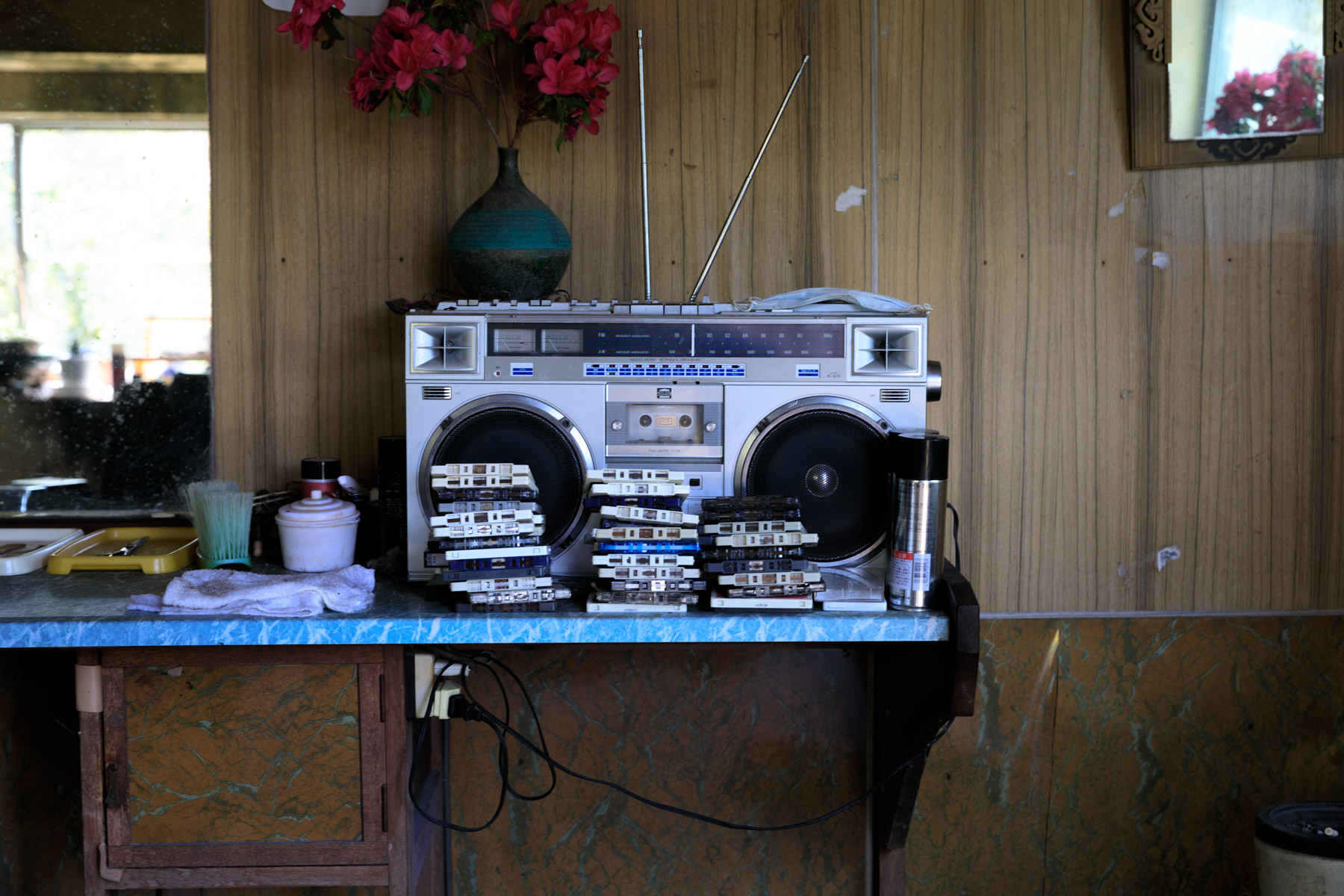 abandoned, haikyo, hairdresser, japan, japanese, kanto, ruin, shikinejima, tokyo, tokyo-islands, urban exploration, urbex