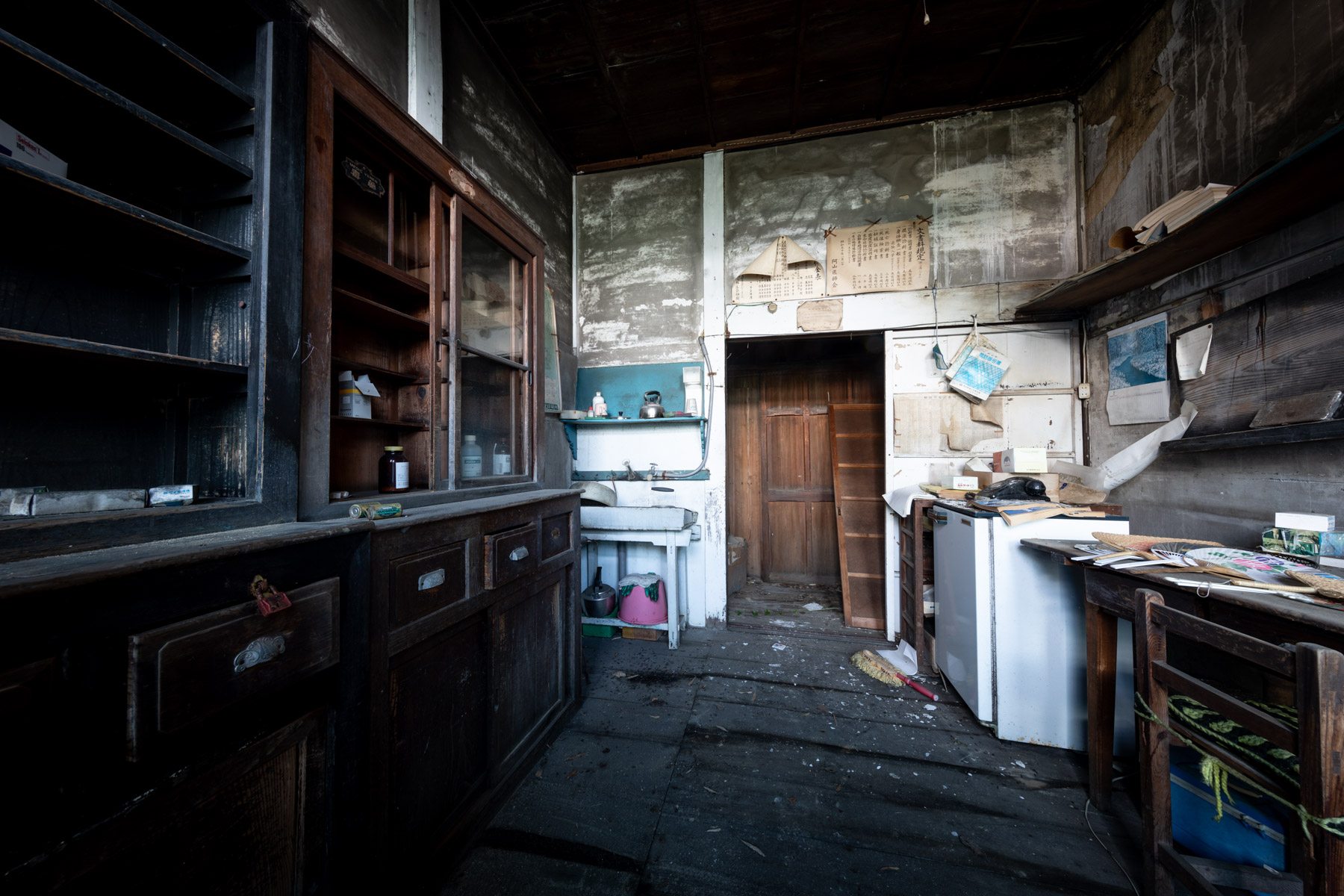 abandoned, haikyo, hospital, japan, japanese, kansai, mie, ruin, urban exploration, urbex