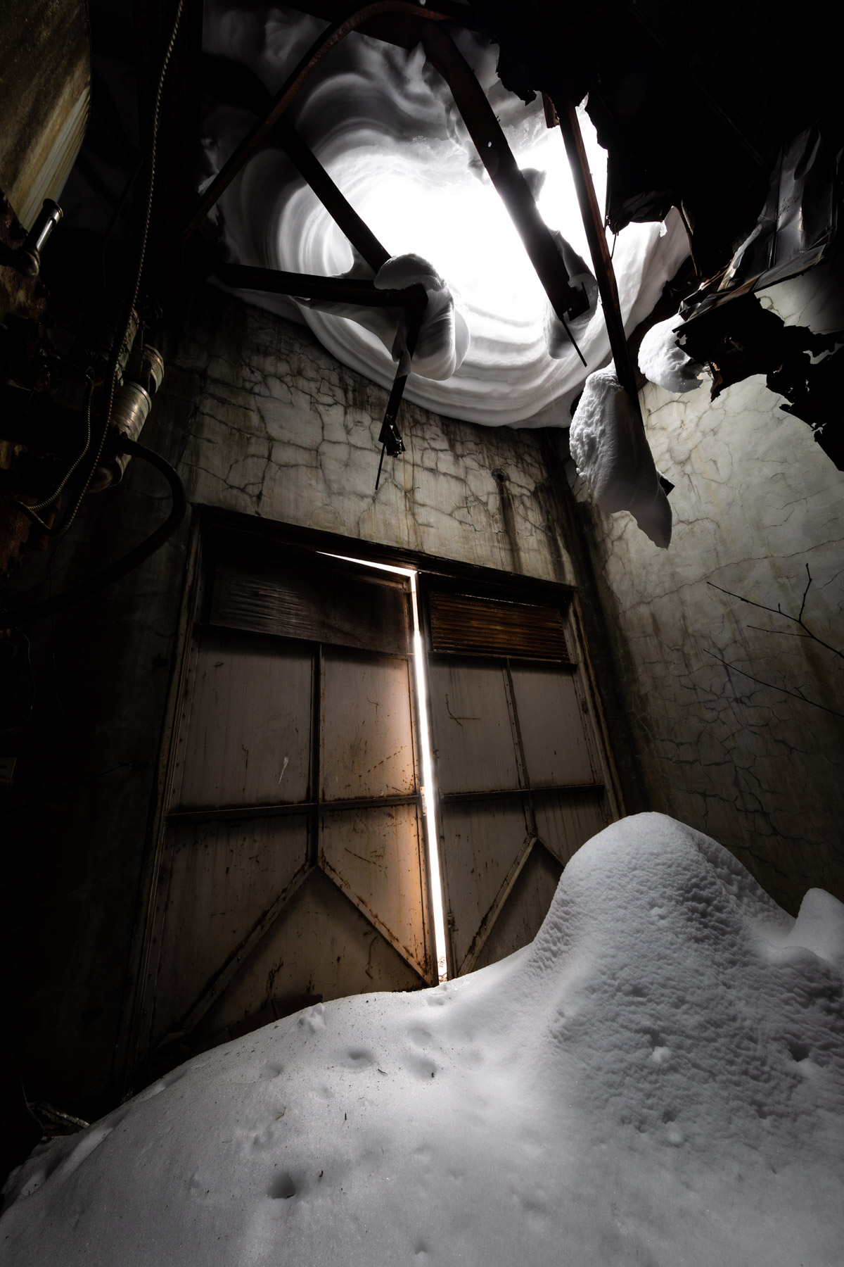 abandoned, factory, haikyo, hokkaido, japan, japanese, ruin, snow, urban exploration, urbex, winter