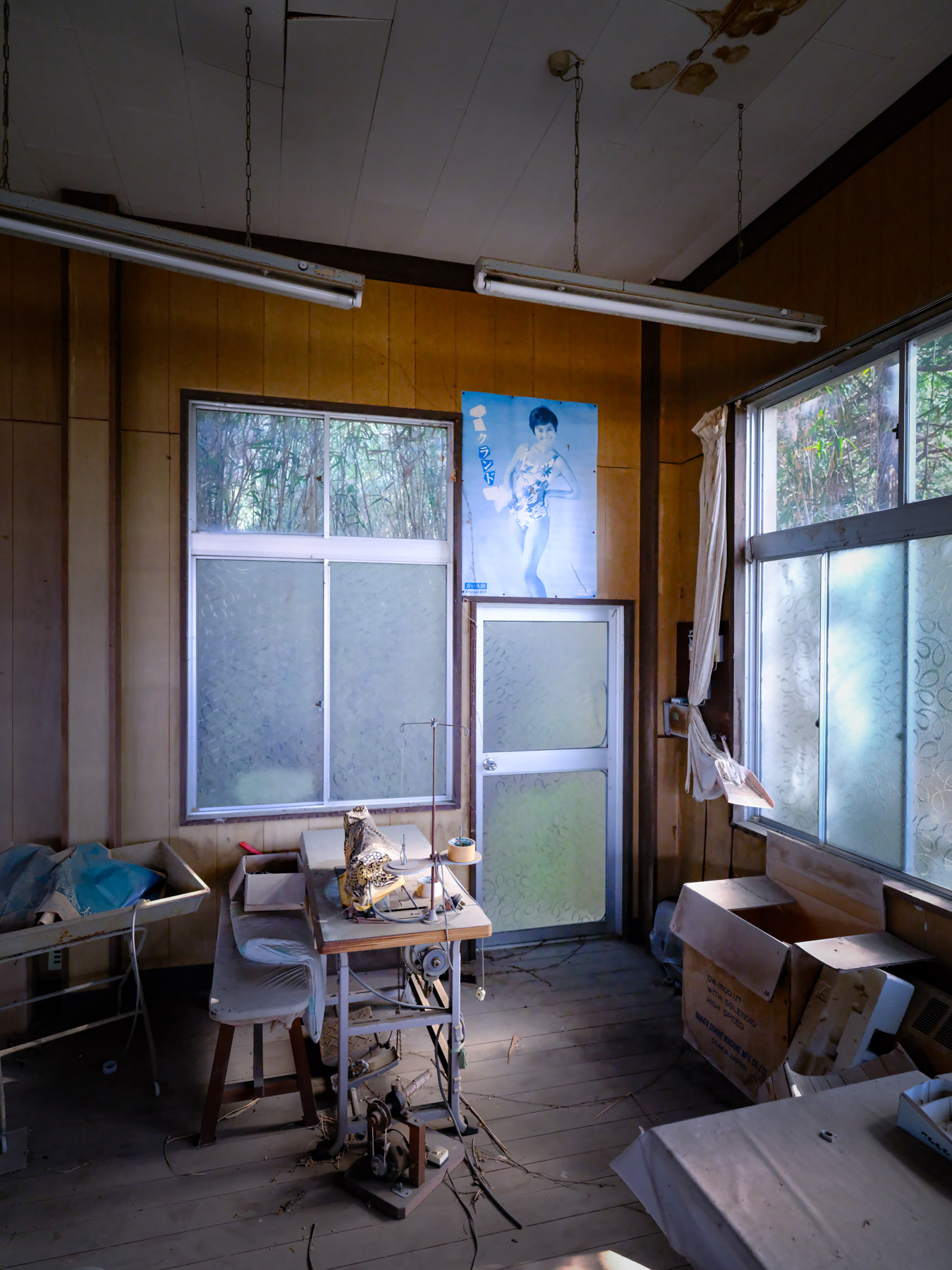 abandoned, factory, haikyo, ruin, urban exploration, urbex