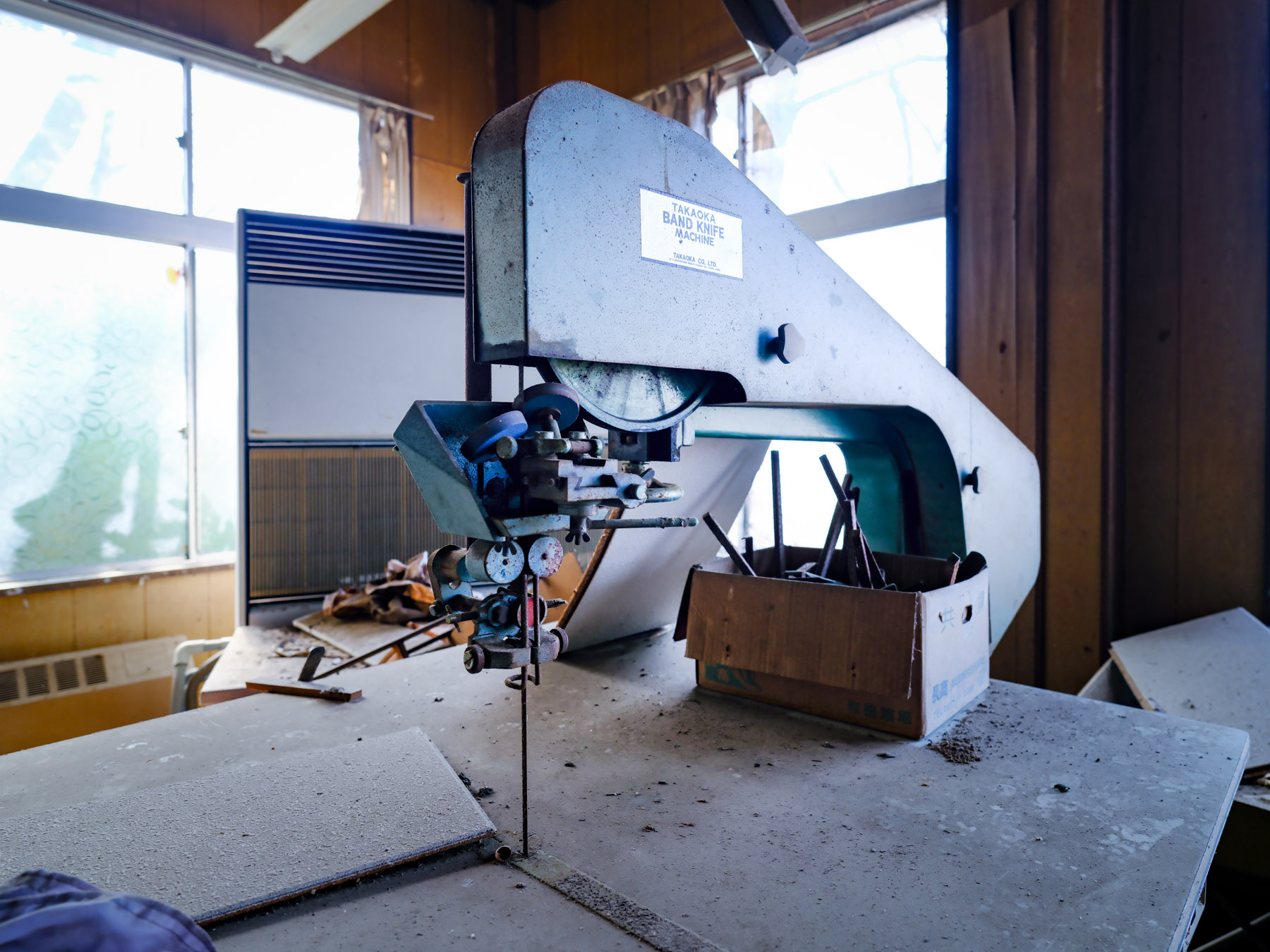 abandoned, factory, haikyo, ruin, urban exploration, urbex