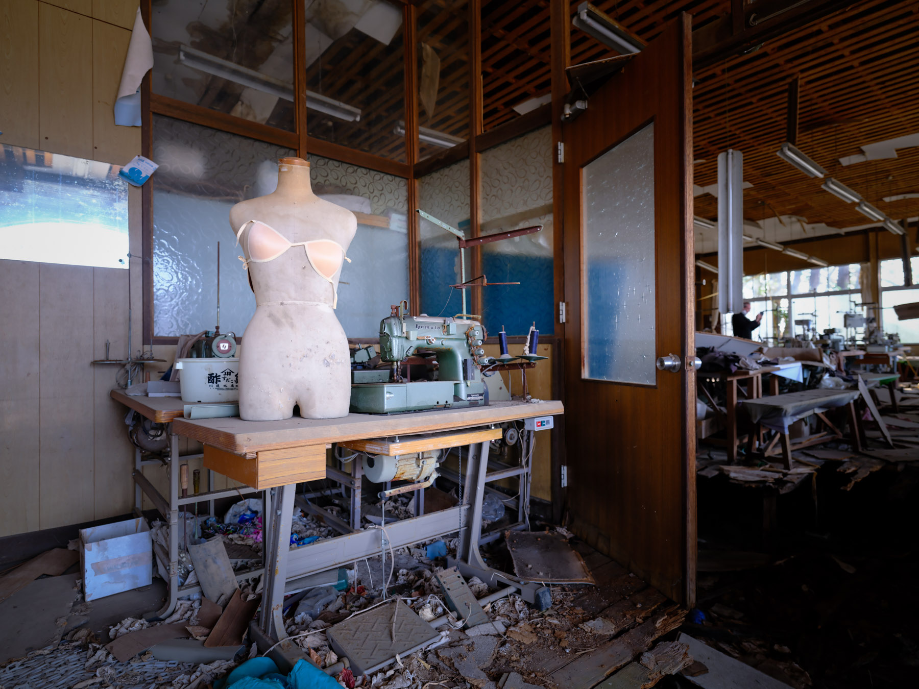 abandoned, factory, haikyo, ruin, urban exploration, urbex