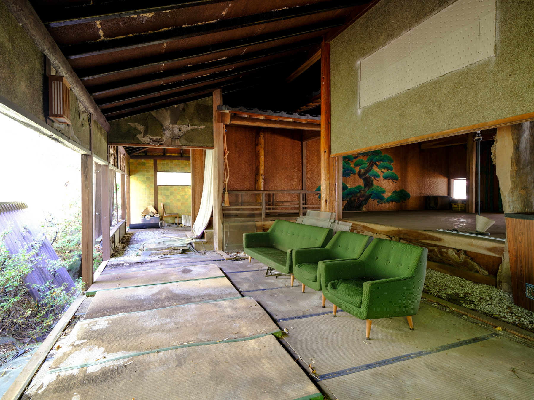 abandoned, chubu, haikyo, japan, japanese, nagano, ruin, theater, urban exploration, urbex
