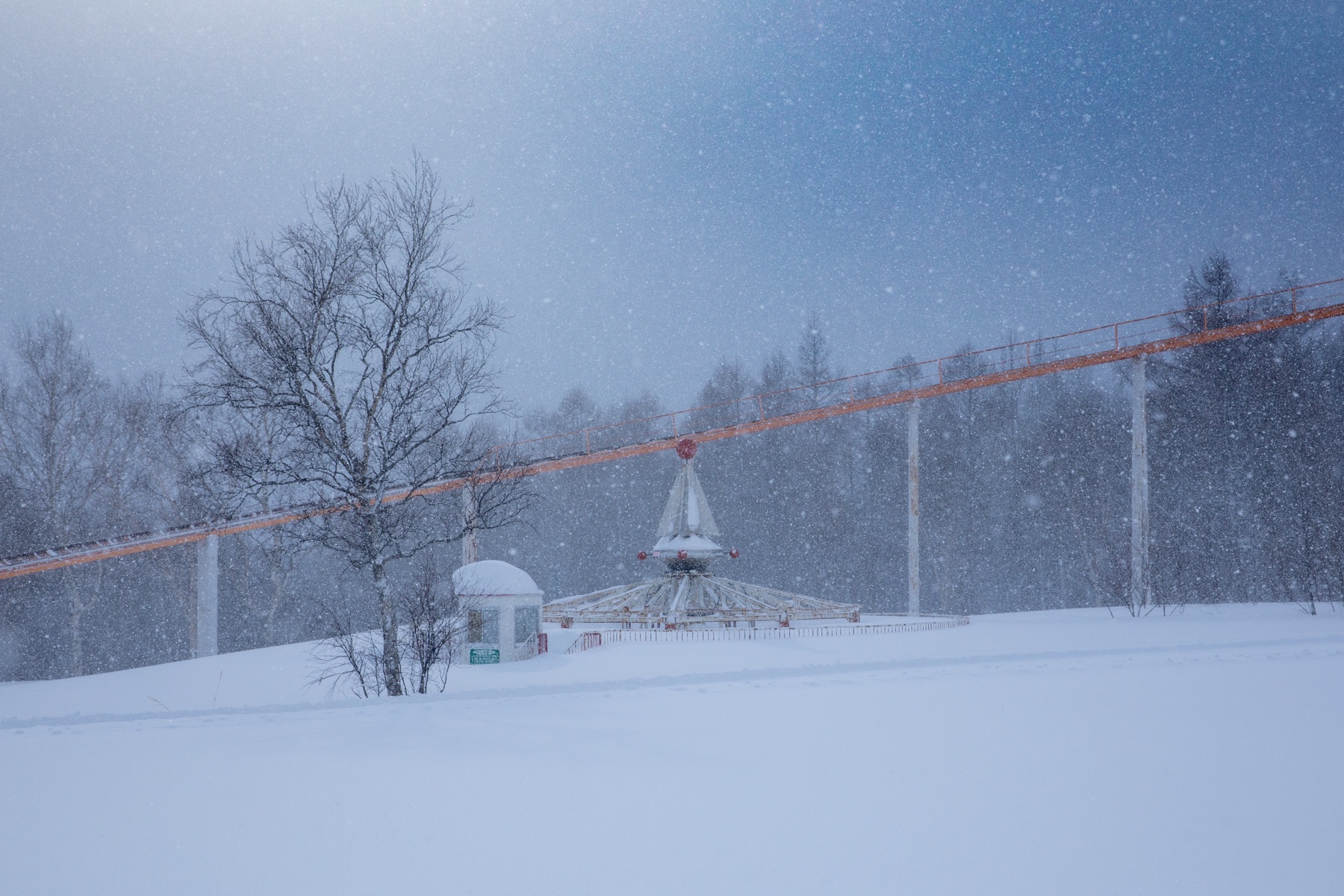 abandoned, amusement-park, ferris-wheel, haikyo, hokkaido, japan, japanese, ruin, snow, urban exploration, urbex, winter