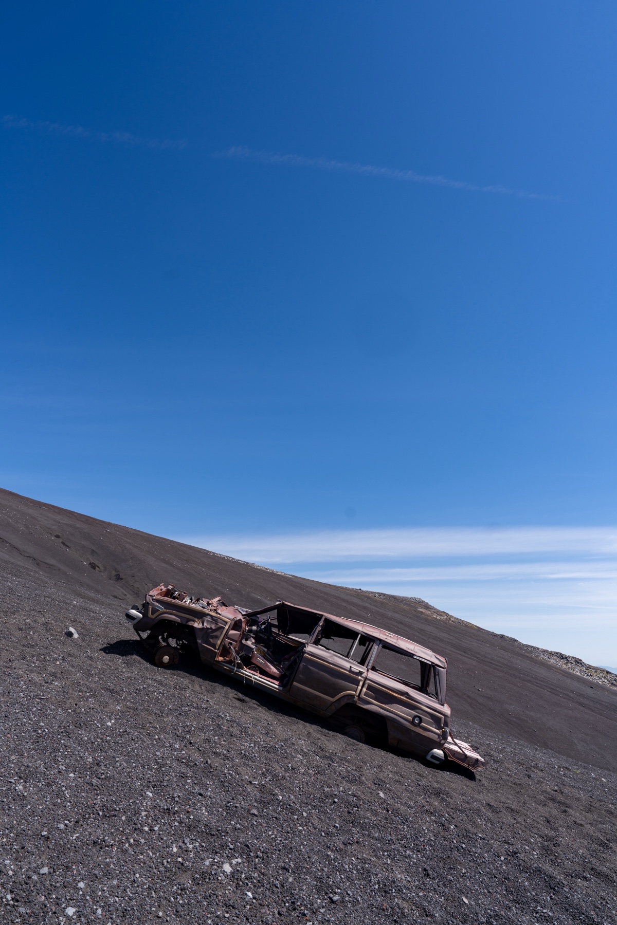 abandoned, car, haikyo, japan, japanese, jeep, mountain, ruin, urban exploration, urbex, volcano