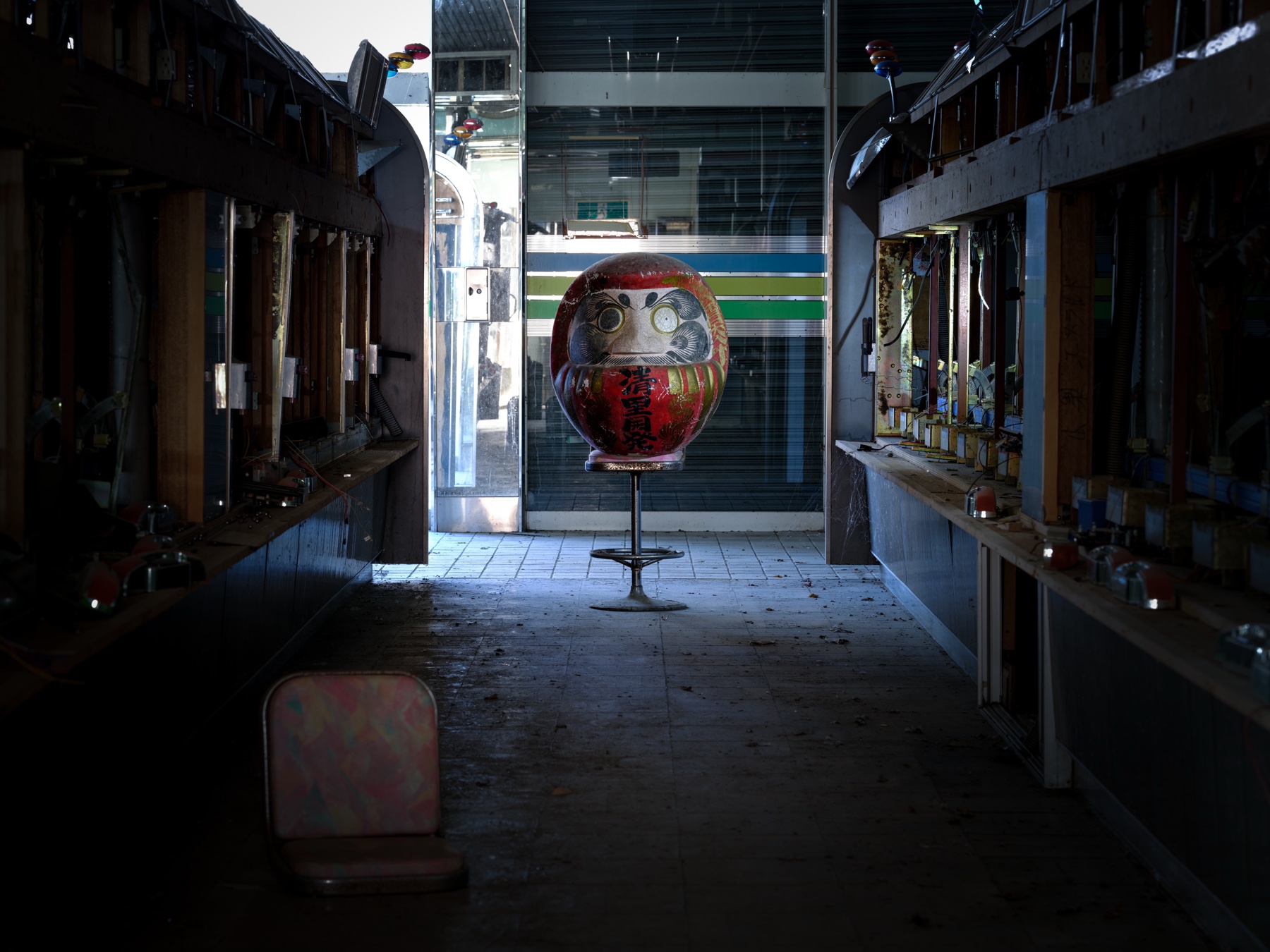 abandoned, entertainment, haikyo, japan, japanese, pachinko, ruin, urban exploration, urbex